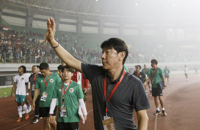 HLV tuyển U20 Indonesia thừa nhận học trò lo lắng trước ngày đấu Việt Nam - Ảnh 1.