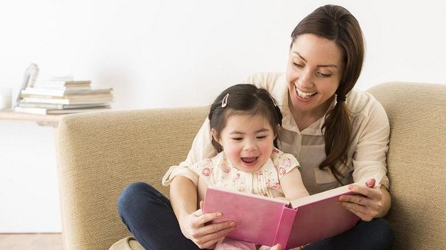 10 lợi ích kim cương từ việc cha mẹ thường xuyên kể chuyện cho con nghe - Ảnh 1.