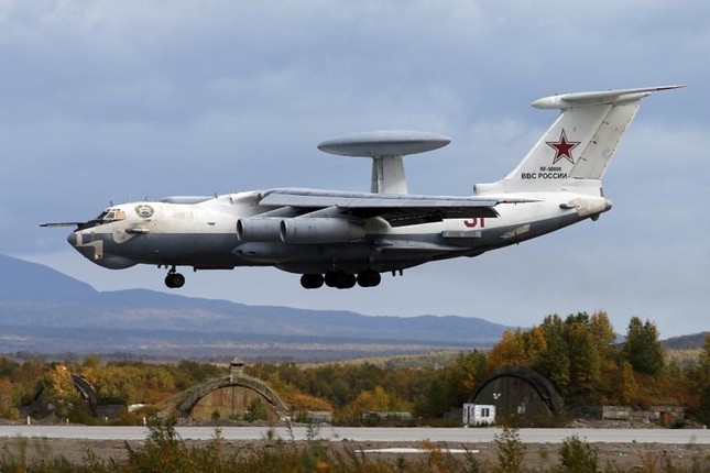 Hàng chục radar bay A-50U Nga xuất hiện gần biên giới Ukraine? - Ảnh 1.
