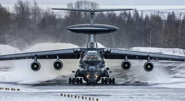 Hàng chục radar bay A-50U Nga xuất hiện gần biên giới Ukraine? - Ảnh 5.