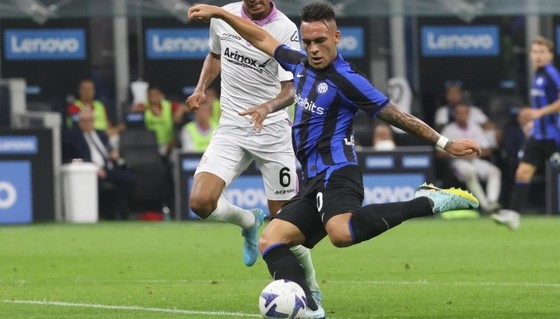 HLV Inzaghi không vui dù Inter Milan vươn lên nhì bảng Serie A - Ảnh 1.