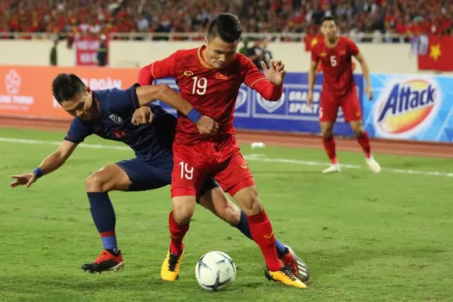 Nhà vô địch AFF Cup 2008 lo lắng vì thiếu Quang Hải, cảnh báo thầy Park về tuyển Singapore - Ảnh 4.