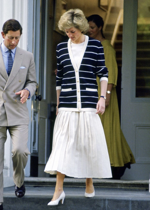 7 cách phối váy midi và váy dài vừa sang vừa phong cách từ biểu tượng thời trang Hoàng gia Anh - Ảnh 2.