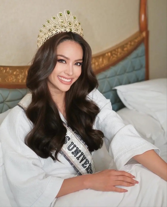  Tân Hoa hậu Hoàn vũ Thái Lan: Xuất thân nghèo khó, bố làm công nhân vệ sinh, là đối thủ nặng ký của Ngọc Châu tại Miss Universe 2022 - Ảnh 12.