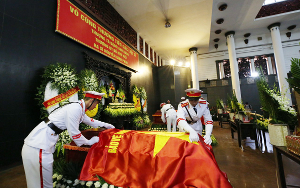 Tổ chức trọng thể Lễ tang 3 liệt sỹ Công an hy sinh khi chữa cháy - Ảnh 3.