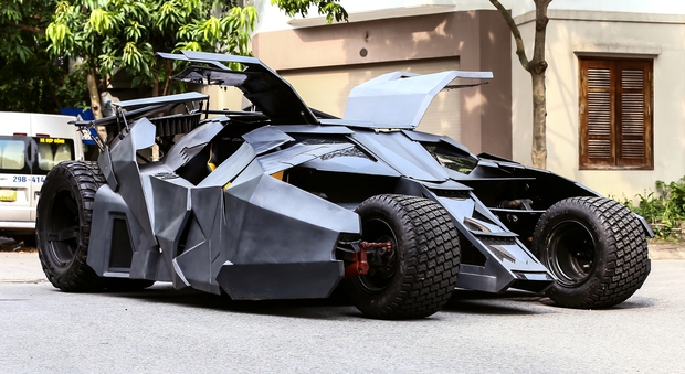  Cận cảnh xe Batman hơn nửa tỷ đồng của phù thuỷ hoá trang 9x - Ảnh 2.