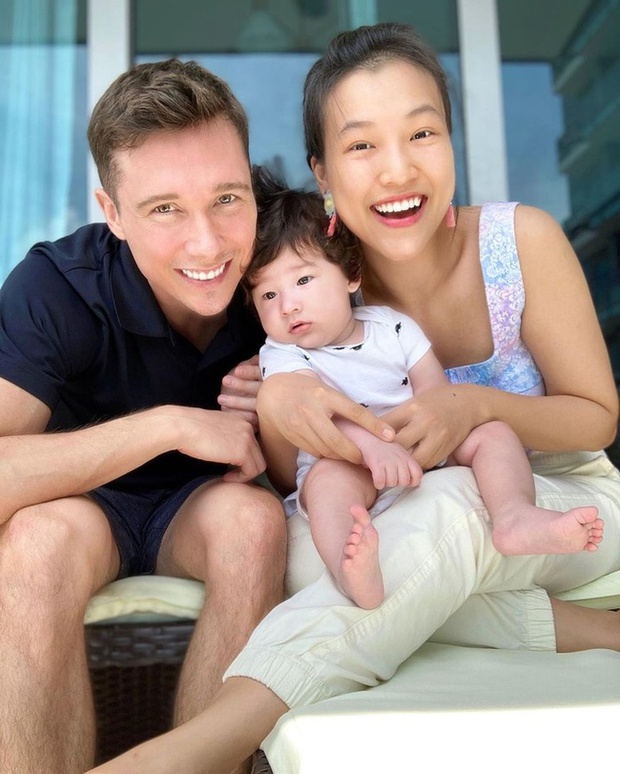 Chồng cũ Ho&agrave;ng Oanh khoe khoảnh khắc hội ngộ vợ cũ c&ugrave;ng con trai - Ảnh 2.