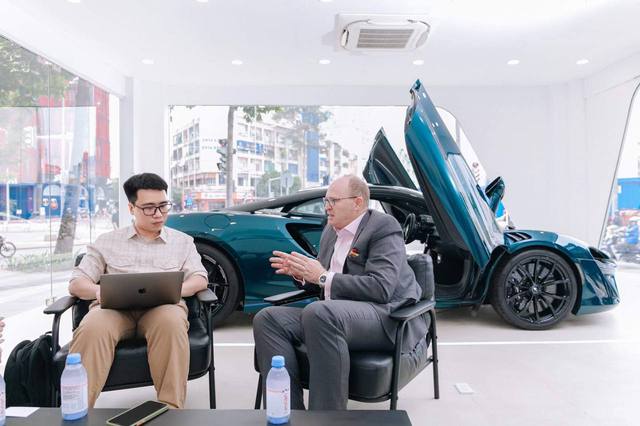 Sếp McLaren: Việt Nam là thị trường tiềm năng với nhiều người trẻ, đam mê xe và am hiểu công nghệ - Ảnh 1.