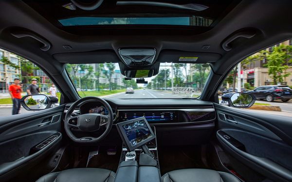 Baidu đặt chân vào lịch sử ngành taxi Trung Quốc với việc đưa vào vận hành robot chở người - Ảnh 1. Baidu đặt chân vào lịch sử ngành taxi Trung Quốc với việc đưa vào vận hành robot chở người - Ảnh 1.