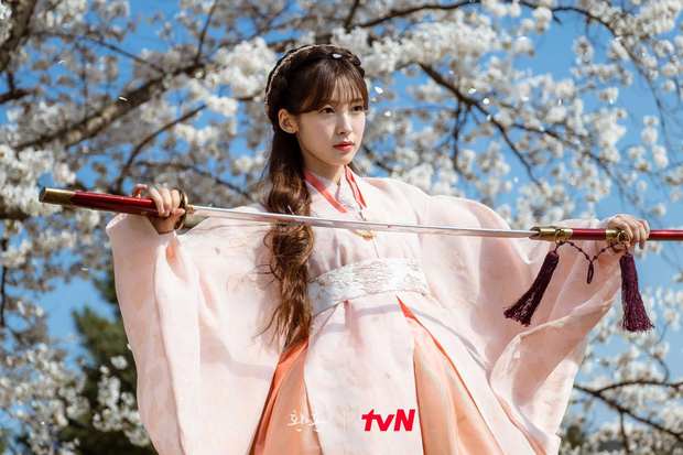 Mỹ nhân cổ trang đẹp nhất màn ảnh hiện nay: Là thần tượng lấn sân với diễn xuất đáng kỳ vọng - Ảnh 4. Mỹ nhân cổ trang đẹp nhất màn ảnh hiện nay: Là thần tượng lấn sân với diễn xuất đáng kỳ vọng - Ảnh 4.