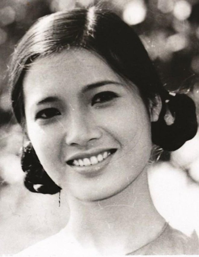 4 hội anh chị em ruột đ&igrave;nh đ&aacute;m l&agrave;ng giải tr&iacute; Việt, g&acirc;y ch&uacute; &yacute; nhất l&agrave; vị tr&iacute; cuối c&ugrave;ng - Ảnh 4.