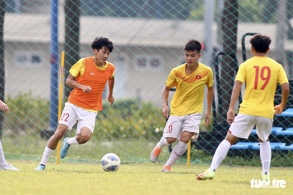 U20 Việt Nam chạy bài trơn tru với 10 cầu thủ từ hạng nhất, V-League - Ảnh 5.