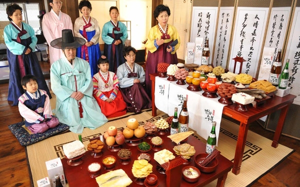 Phụ nữ Hàn Quốc mắc bệnh phẫn nộ vì phải đun nấu quá nhiều trong dịp lễ Trung thu - Ảnh 1.