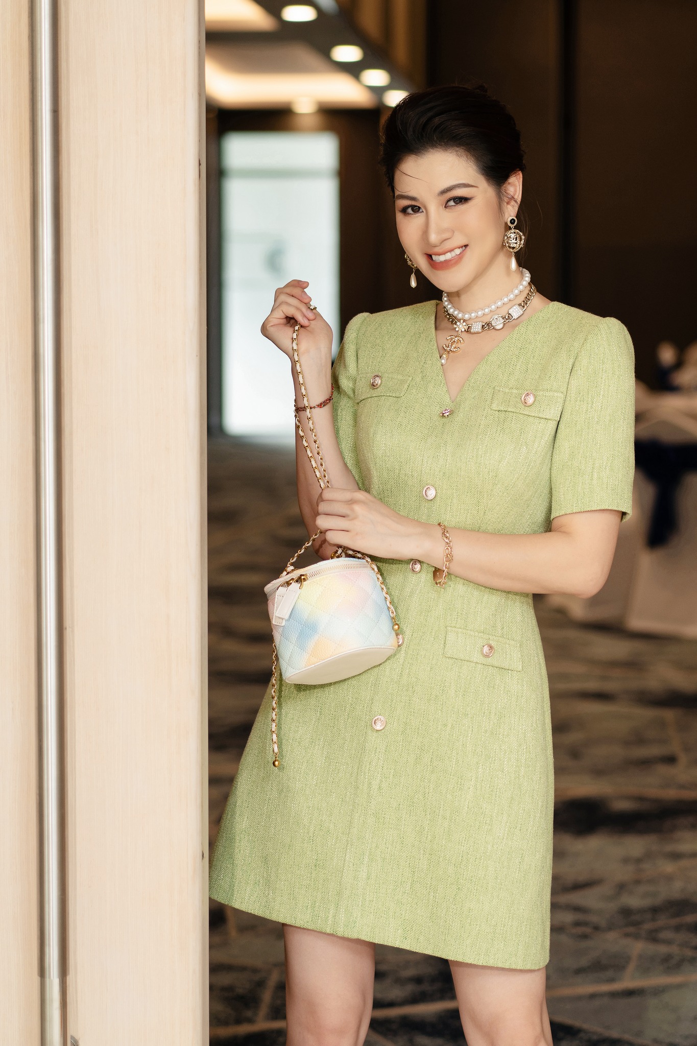 Thượng úy, nghệ sĩ Huyền Trang: Tôi là người quyết đoán, làm rồi sẽ không hối hận - Ảnh 7. Thượng úy, nghệ sĩ Huyền Trang: Tôi là người quyết đoán, làm rồi sẽ không hối hận - Ảnh 7.