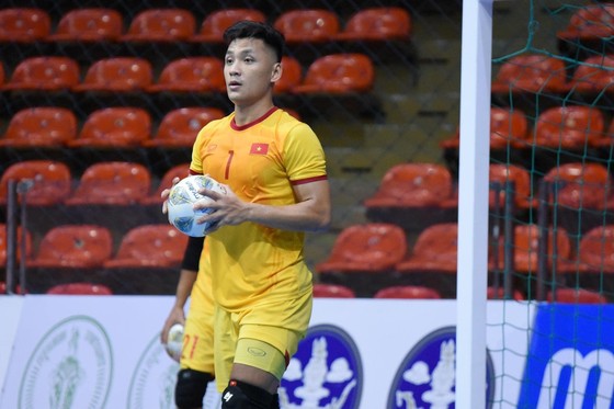 Futsal Việt Nam thua ngược Phần Lan: Hiệp 1 ấn tượng, điểm yếu thể lực - Ảnh 2.