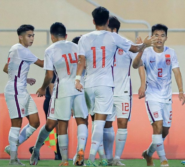 Giải châu Á: U20 Lào vỡ mộng, U20 Trung Quốc đối mặt nguy cơ bị loại sớm - Ảnh 2.