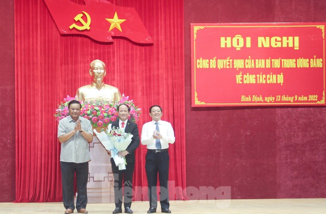 Ông Phạm Anh Tuấn được giới thiệu bầu làm Chủ tịch tỉnh Bình Định - Ảnh 2.