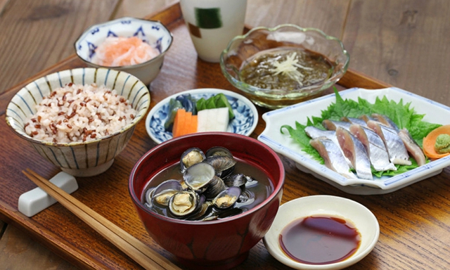 Người Nhật không bao giờ làm 1 việc trong bữa ăn để sống thọ, ngừa bệnh tiểu đường - Ảnh 5.