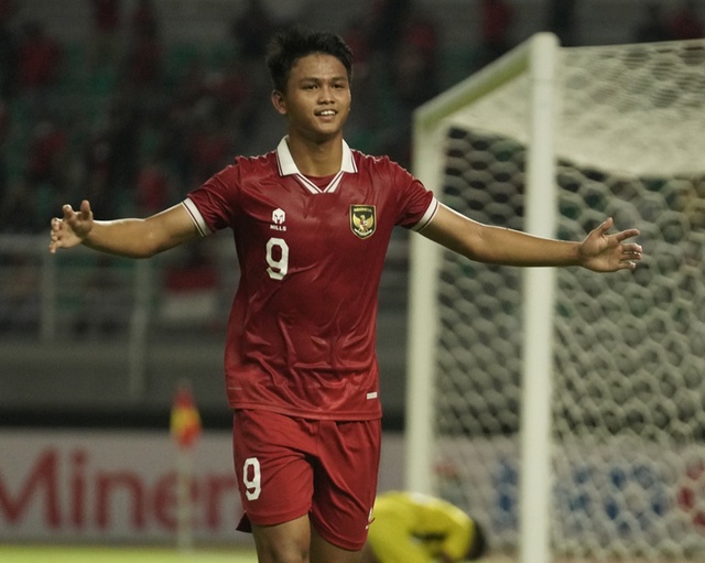 U20 Việt Nam và U20 Indonesia cùng thắng đậm, càng làm nóng thêm trận đại chiến bảng đấu - Ảnh 3.