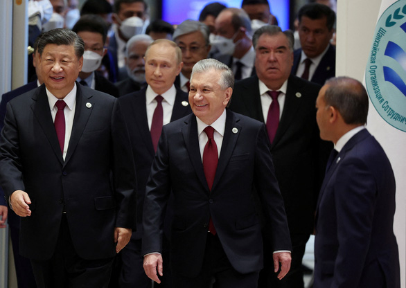 TASS: Ông Tập và ông Putin trò chuyện bình thường, không đeo khẩu trang - Ảnh 4.