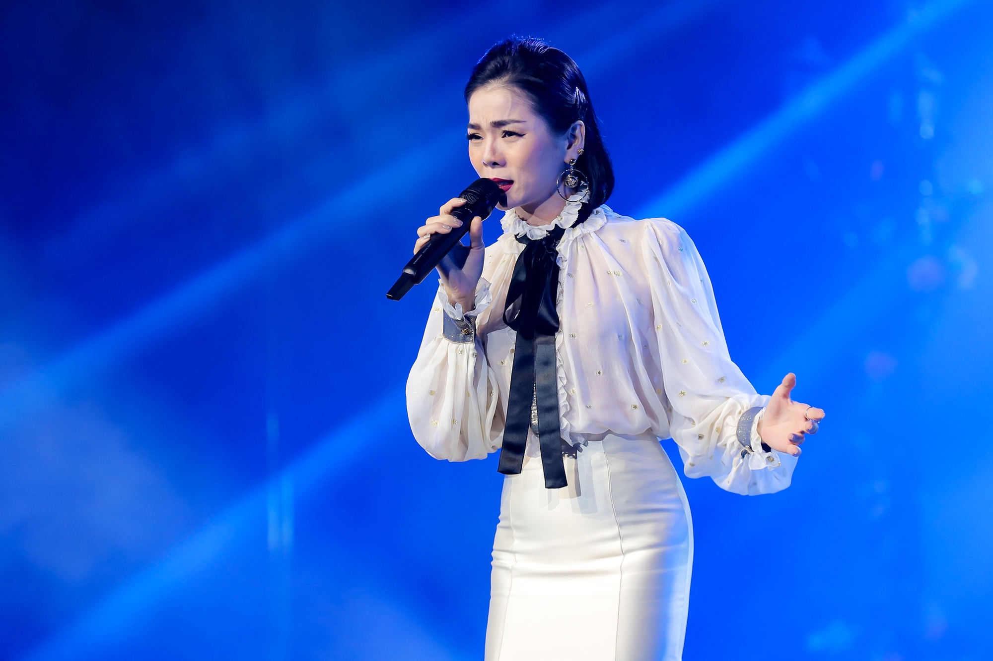 Danh ca Chế Linh hát thăng hoa ở tuổi 80, khiến Lệ Quyên ngượng ngùng vì một yêu cầu - Ảnh 4.