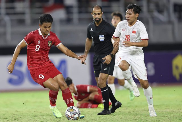 Thua ngược đầy tiếc nuối, U20 Việt Nam vẫn sáng cửa đi tiếp tại giải châu Á - Ảnh 1.