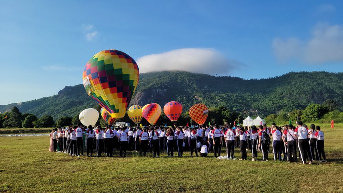 Hình ảnh lần đầu xuất hiện dưới chân Phụng Hoàng Sơn ở An Giang - Ảnh 6.