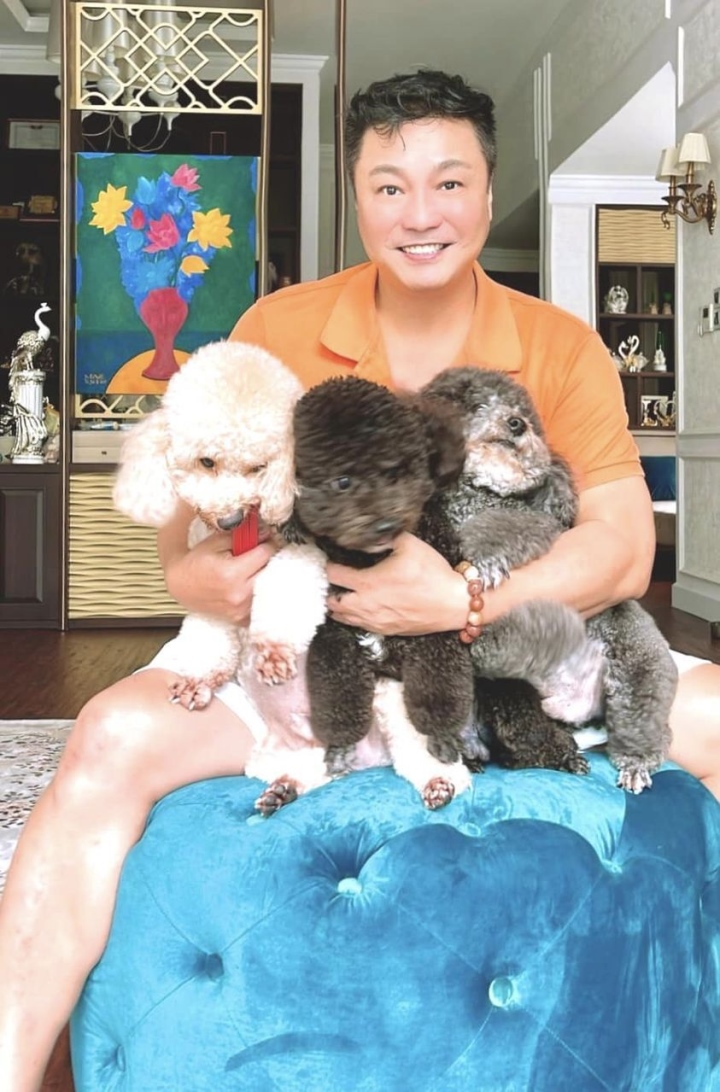 Sao Việt 20/9: Cát Phượng tuổi 52 khoe eo thon như gái đôi mươi - Ảnh 5. Sao Việt 20/9: Cát Phượng tuổi 52 khoe eo thon như gái đôi mươi - Ảnh 5.