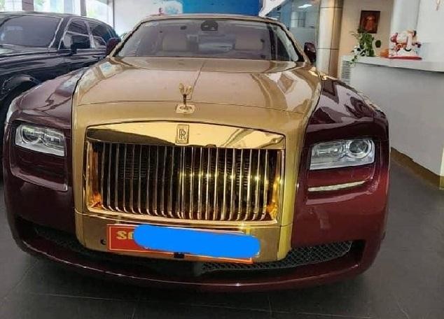  Bắt đầu quy trình đấu giá xe Roll- Royce dát vàng của ông Trịnh Văn Quyết  - Ảnh 1.