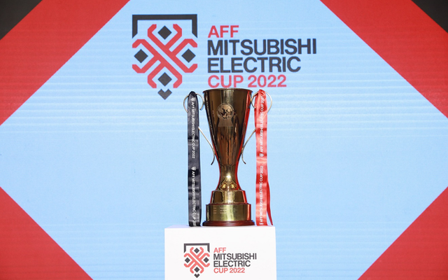 Cup vô địch AFF Cup 2022 sẽ được trưng bày ở Việt Nam vào đầu tháng 12 - Ảnh 1.
