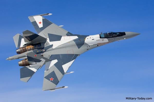 Iran muốn mua hơn 60 chiến đấu cơ Su-35 của Nga - Ảnh 1.