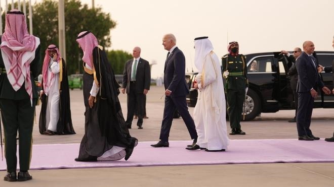 Quan hệ Mỹ - Ả Rập Xê-út: Cái cụng tay vô ích - Ảnh 1.