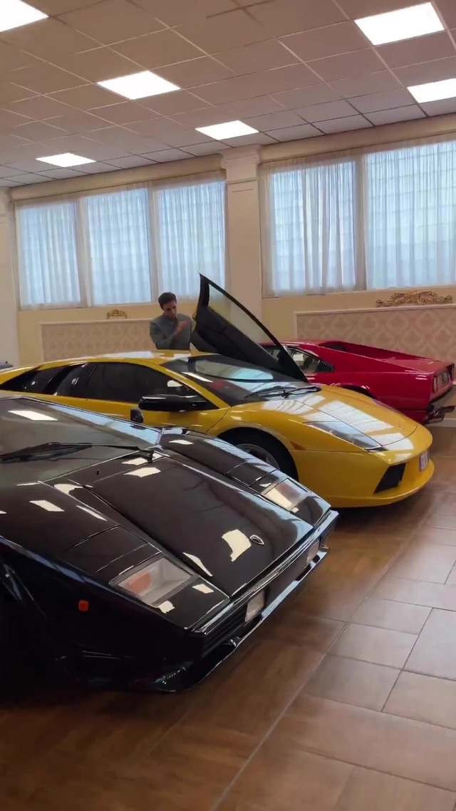 Bộ sưu tập xe bí ẩn trị giá 11 triệu USD: Xe không nằm garage mà ở ngay trong nhà - Ảnh 8.