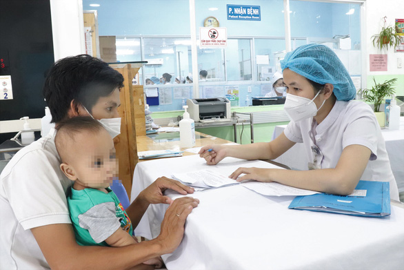 Chuẩn bị tiêm vắc xin phòng COVID-19 cho trẻ từ 6 tháng đến dưới 5 tuổi - Ảnh 1.