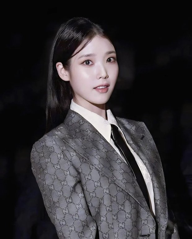 IU bất ngờ bị ma nữ Mai Davika lấn át tại Milan Fashion Week - Ảnh 7.