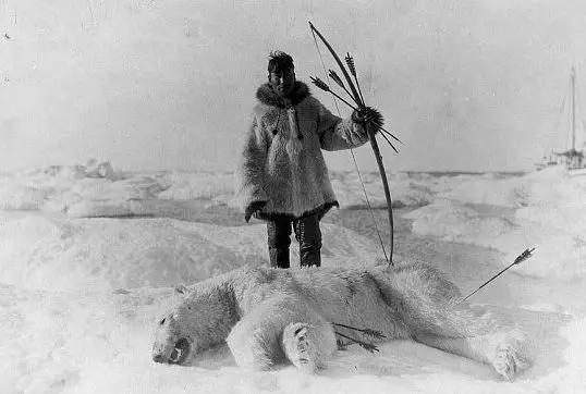 Công nghệ nguyên thủy: Bí ẩn về những chiếc lao làm từ gạc tuần lộc của người Inuit - Ảnh 6.