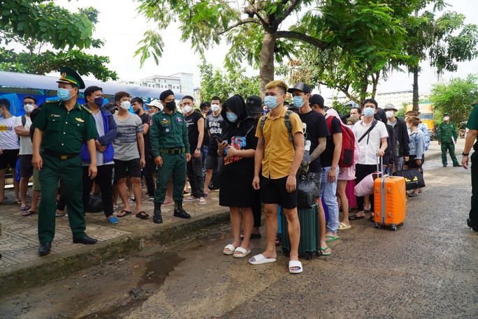Lời kể của người bị dụ sang Campuchia việc nhẹ lương cao - Ảnh 3. Lời kể của người bị dụ sang Campuchia việc nhẹ lương cao - Ảnh 3.