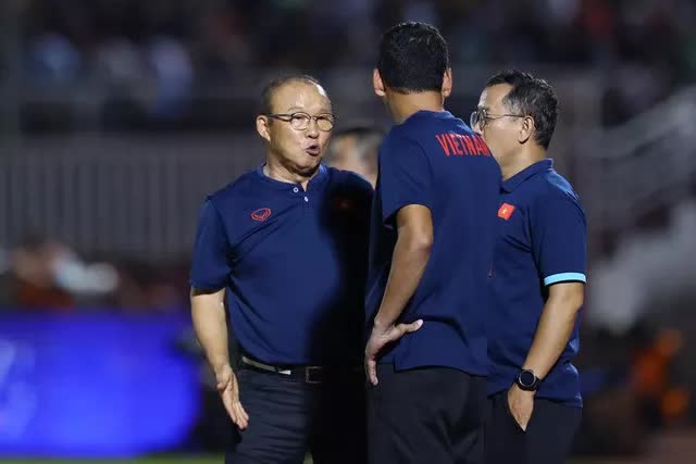 Thái Lan thua thảm, Việt Nam thắng lớn, liệu thầy Park đã nắm tiên cơ ở AFF Cup? - Ảnh 3.