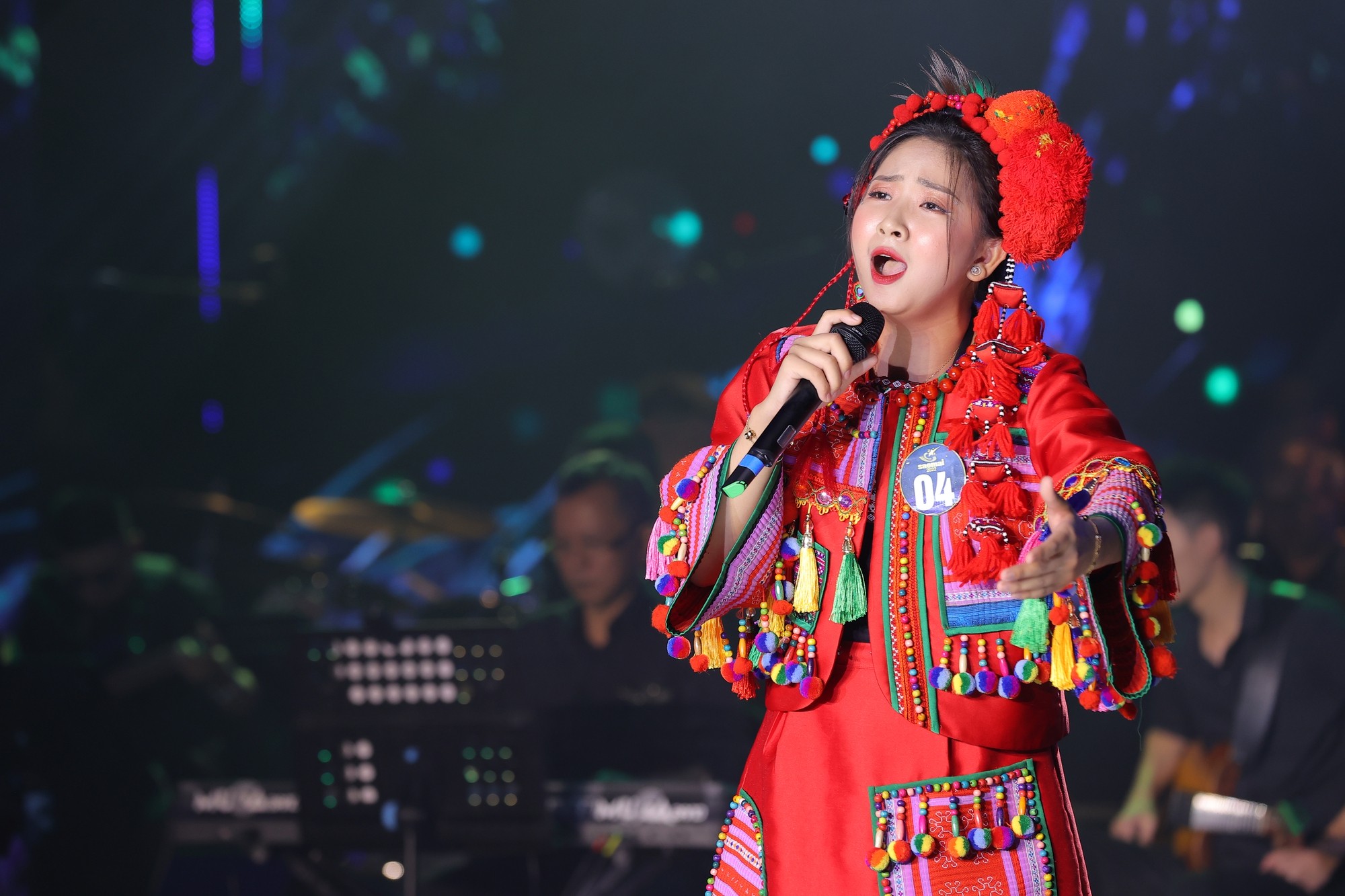 Chung kết Sao Mai 2022 đêm thi thứ 2: Nhiều hấp dẫn và bất ngờ - Ảnh 5. Chung kết Sao Mai 2022 đêm thi thứ 2: Nhiều hấp dẫn và bất ngờ - Ảnh 5.