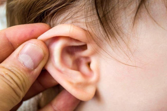 Biến chứng đáng sợ của viêm tai giữa và cách phòng tránh từ chuyên gia - Ảnh 1.