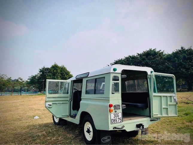 Xế cổ Land Rover của dân chơi Hà thành - Ảnh 9.