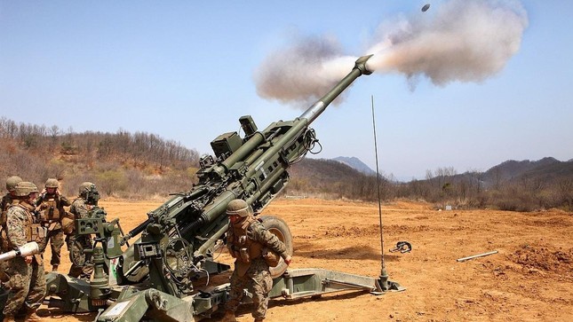 Nga liên tiếp phá hủy ‘vua pháo binh’ M777 trên chiến trường Ukraine - Ảnh 4.
