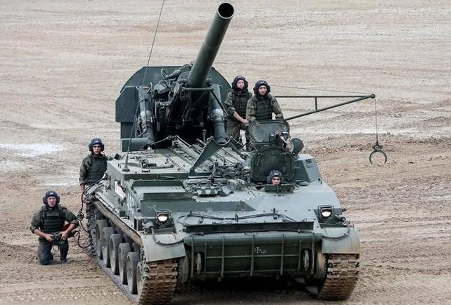 Cối tự hành 2S4 Tyuplan Nga phá hủy sở chỉ huy Ukraine - Ảnh 4.
