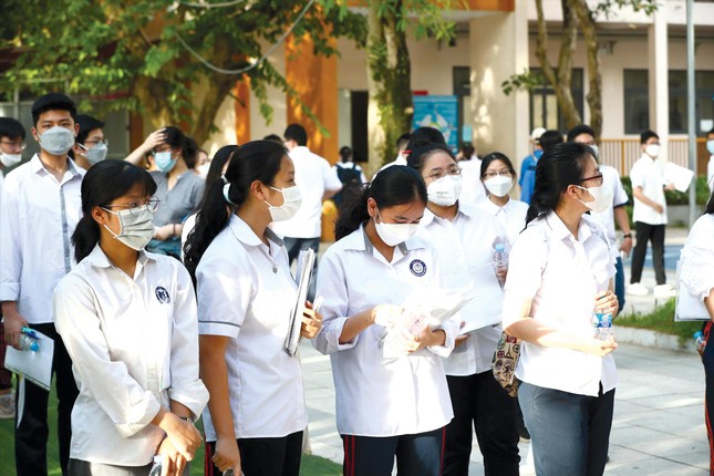 Một thập niên giáo dục Việt Nam: Vẫn chưa báo cáo những vấn đề bức xúc - Ảnh 2.