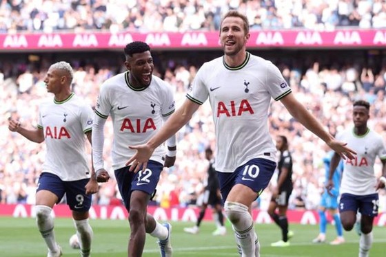 Tottenham bắt kịp vị trí nhì bảng, HLV Conte vẫn thận trọng - Ảnh 3.