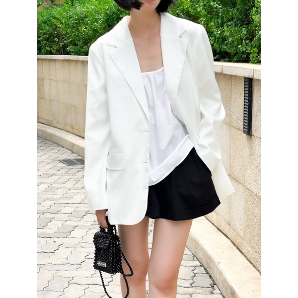 Học lỏm gu thời trang tối giản cực trẻ trung của nữ Youtuber Hàn Quốc nổi tiếng - Ảnh 20.