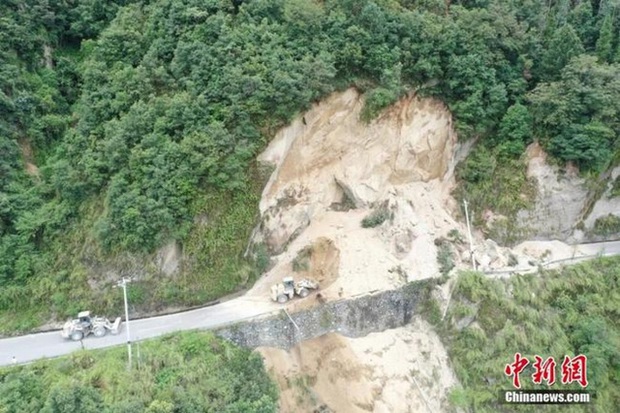 Động đất tại Tứ Xuyên, Trung Quốc: Số người thiệt mạng đã tăng lên 46 - Ảnh 1.