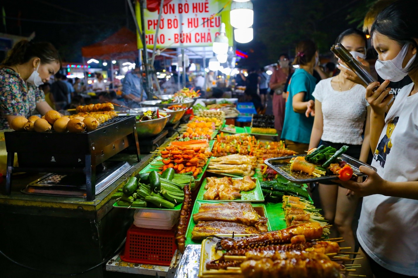 Vẻ đẹp Đà Nẵng về đêm trong mắt khách du lịch - Ảnh 2.