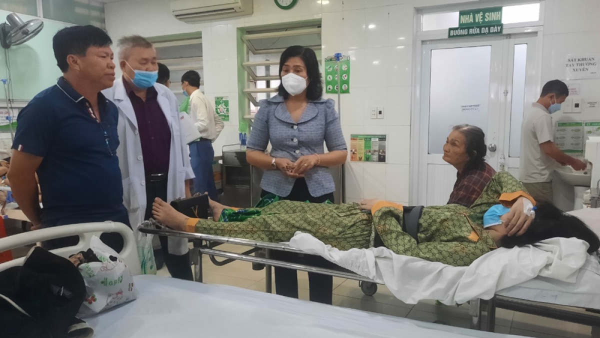 Gia đình nạn nhân vụ cháy karaoke nói không được hỗ trợ, chính quyền lên tiếng - Ảnh 3. Gia đình nạn nhân vụ cháy karaoke nói không được hỗ trợ, chính quyền lên tiếng - Ảnh 3.