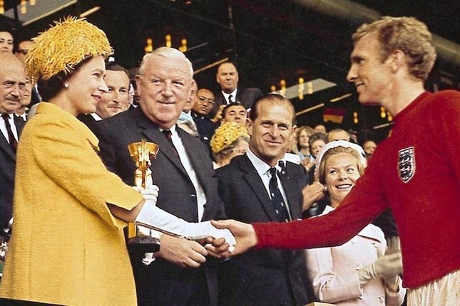 Pele, Mourinho và thế giới thể thao thương tiếc nữ hoàng Elizabeth - Ảnh 1.